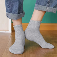 6 Pairs Unisex Disposable Breathable & Warm Travel Socks for Men & Women