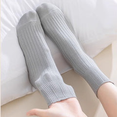Women's Non-Binding Socks, Cotton Blend Comfortable Loose-Fit Elderly and Maternity Care Socks