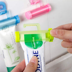 4pcs Home Plastic Toothpaste Tube Squeezer Bath Toothbrush Holder