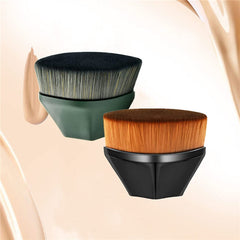High-Density Seamless Foundation Brush