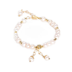 Elegant Freshwater Cultured Pearl Gold Plated Good Luck Bracelet