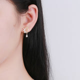 Elegant Rhinestone Flower Crystal Wreath S925 Silver Stud Earrings